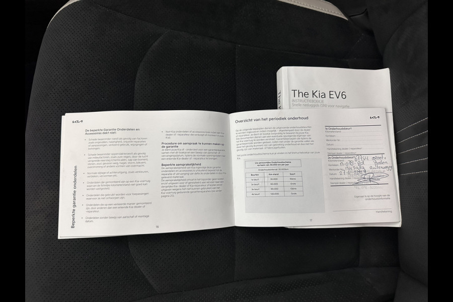 Kia Ev6 GT-Line 77.4 kWh (3-Fase-11kW) {SOH-98%} (INCL-BTW) Aut. *HEATPUMP | PANO | HEAD-UP | LEATHER-ALCANTARA | ADAPTIVE-CRUISE | DIGI-COCKPIT | MERIDIAN-AUDIO | MEMORYPACK | FULL-LED | KEYLESS | TOPVIEW | DAB | BLINDSPOT | NAVI-FULLMAP |