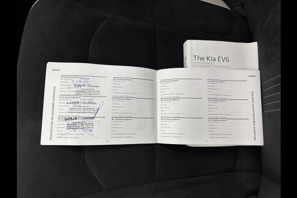 Kia Ev6 GT-Line 77.4 kWh (3-Fase-11kW) {SOH-98%} (INCL-BTW) Aut. *HEATPUMP | PANO | HEAD-UP | LEATHER-ALCANTARA | ADAPTIVE-CRUISE | DIGI-COCKPIT | MERIDIAN-AUDIO | MEMORYPACK | FULL-LED | KEYLESS | TOPVIEW | DAB | BLINDSPOT | NAVI-FULLMAP |