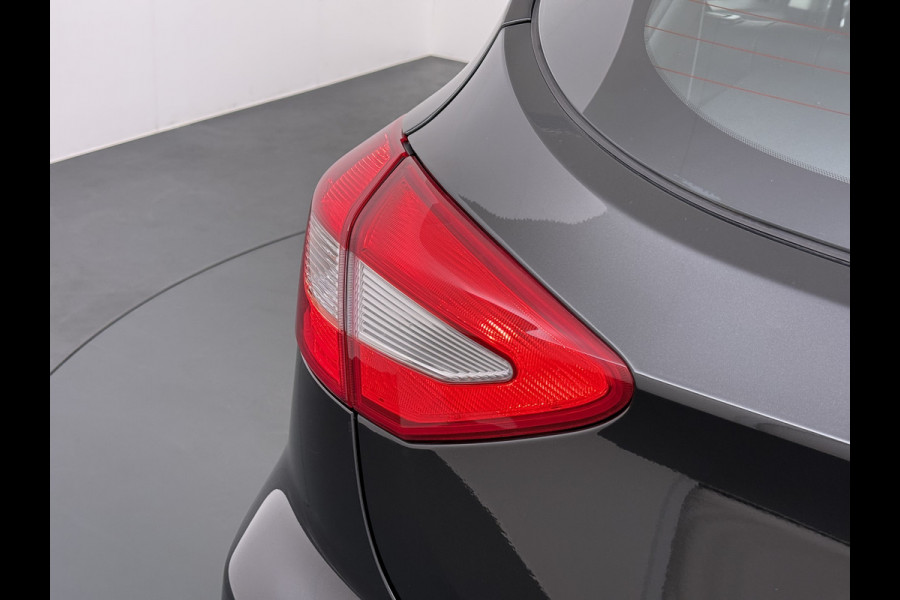 Jac iEV7 S 39kWh Automaat Leder 360°Camera Navi via Apple Carplay Android Auto Ecc Cruise Control Pdc Stoelverwarming Lmv Isofix Bluetooth Complete en Compacte EV