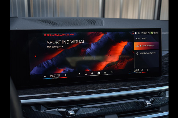 BMW X5 xDrive50e 490pk M Sport Pro | Panorama dak | Luchtvering | Comfort Access | Soft Close | Trekhaak | Shadowline Lights | Comfort Seats | 4-Zone Climate | Driving Assistant Prof. | Harman/Kardon | Ambient Ai