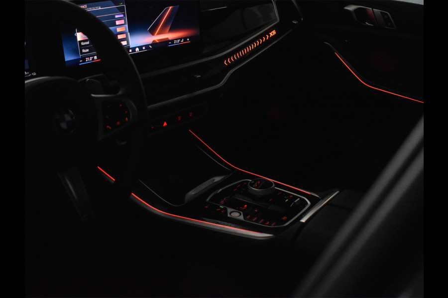 BMW X5 xDrive50e 490pk M Sport Pro | Panorama dak | Luchtvering | Comfort Access | Soft Close | Trekhaak | Shadowline Lights | Comfort Seats | 4-Zone Climate | Driving Assistant Prof. | Harman/Kardon | Ambient Ai