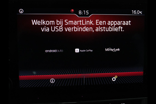 Škoda Superb 1.5 TSI Business Edition | Trekhaak | Stoelverwarming | Adaptive cruise | Camera | Memory | Carplay | Sfeerverlichting | Side Assist | Achterbankverwarming | Navigatie | Full LED