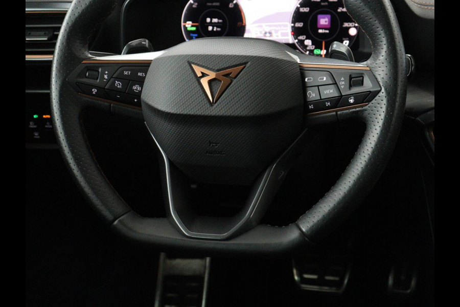 CUPRA Leon 1.4 eHybrid | Panoramadak | Stoelverwarming | Leder | Carplay | Adaptive cruise | Camera | Navigatie | Park Assist | Sportstoelen | Full LED | Sfeerverlichting | PHEV | Plug In