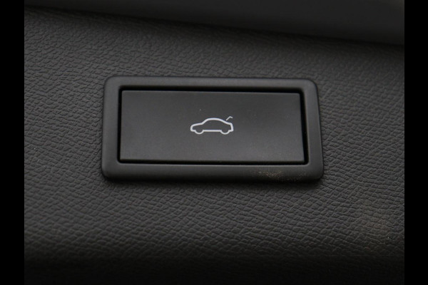 CUPRA Leon 1.4 eHybrid | Panoramadak | Stoelverwarming | Leder | Carplay | Adaptive cruise | Camera | Navigatie | Park Assist | Sportstoelen | Full LED | Sfeerverlichting | PHEV | Plug In