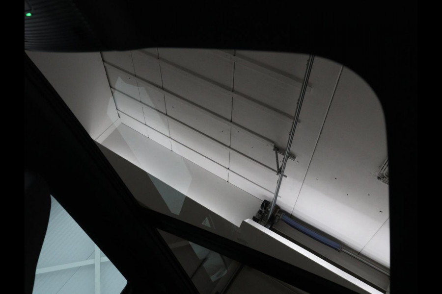 CUPRA Leon 1.4 eHybrid | Panoramadak | Stoelverwarming | Leder | Carplay | Adaptive cruise | Camera | Navigatie | Park Assist | Sportstoelen | Full LED | Sfeerverlichting | PHEV | Plug In