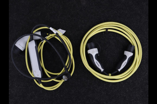 CUPRA Leon 1.4 eHybrid | Panoramadak | Stoelverwarming | Leder | Carplay | Adaptive cruise | Camera | Navigatie | Park Assist | Sportstoelen | Full LED | Sfeerverlichting | PHEV | Plug In