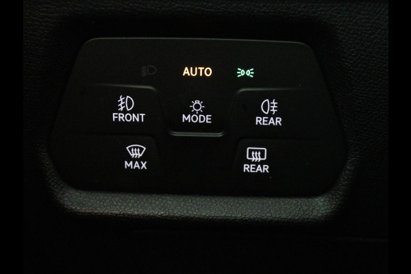 CUPRA Leon 1.4 eHybrid | Panoramadak | Stoelverwarming | Leder | Carplay | Adaptive cruise | Camera | Navigatie | Park Assist | Sportstoelen | Full LED | Sfeerverlichting | PHEV | Plug In