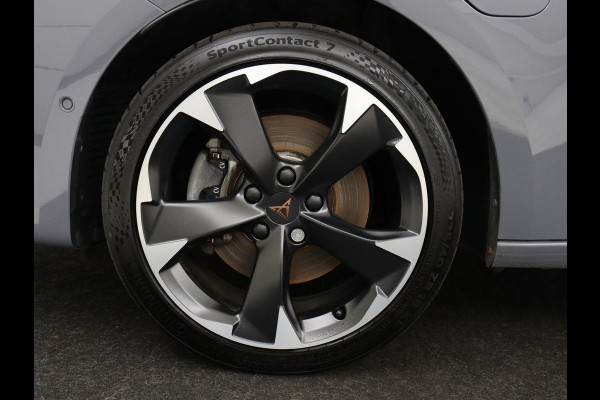 CUPRA Leon 1.4 eHybrid | Panoramadak | Stoelverwarming | Leder | Carplay | Adaptive cruise | Camera | Navigatie | Park Assist | Sportstoelen | Full LED | Sfeerverlichting | PHEV | Plug In
