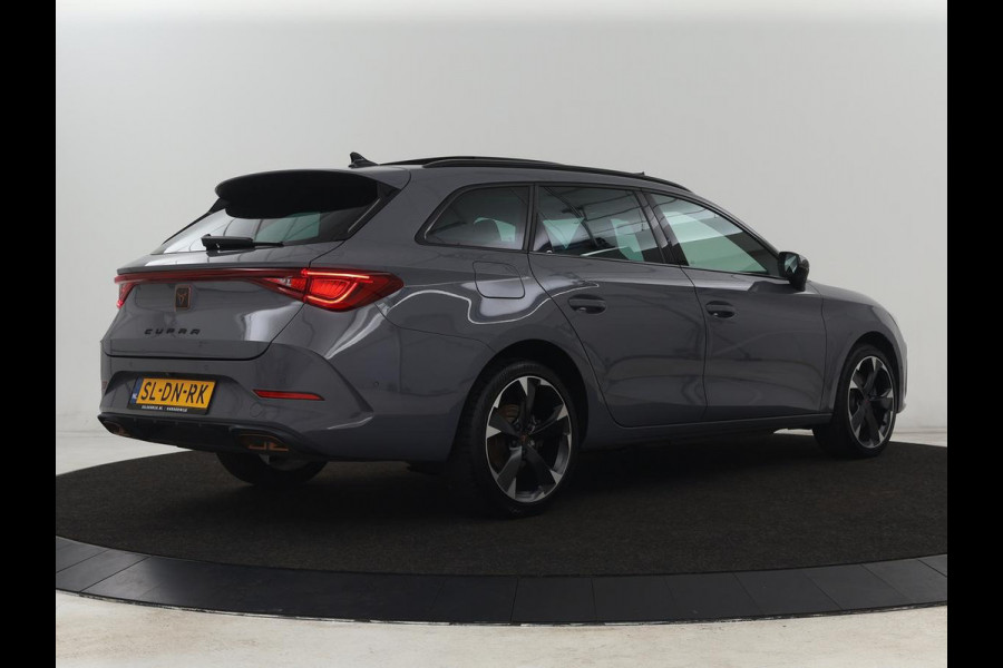 CUPRA Leon 1.4 eHybrid | Panoramadak | Stoelverwarming | Leder | Carplay | Adaptive cruise | Camera | Navigatie | Park Assist | Sportstoelen | Full LED | Sfeerverlichting | PHEV | Plug In