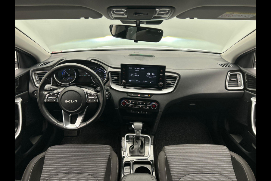 Kia Ceed Sportswagon 1.6 GDI PHEV DynamicLine | Adaptieve Cruise | Keyless Stoel/Stuur Verwarming Lane Assist Camera Carplay