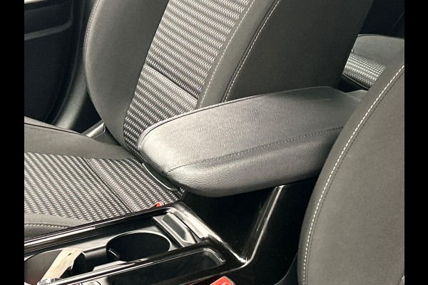 Kia Ceed Sportswagon 1.6 GDI PHEV DynamicLine | Adaptieve Cruise | Keyless Stoel/Stuur Verwarming Lane Assist Camera Carplay