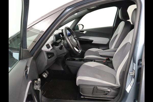 Volkswagen ID.3 Business 58 kWh | Stoel & stuurverwarming | Matrix LED | Carplay | Camera | Adaptive cruise | Keyless | Navigatie | Parkeerhulp | Bluetooth
