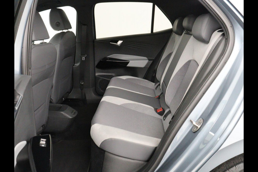 Volkswagen ID.3 Business 58 kWh | Stoel & stuurverwarming | Matrix LED | Carplay | Camera | Adaptive cruise | Keyless | Navigatie | Parkeerhulp | Bluetooth