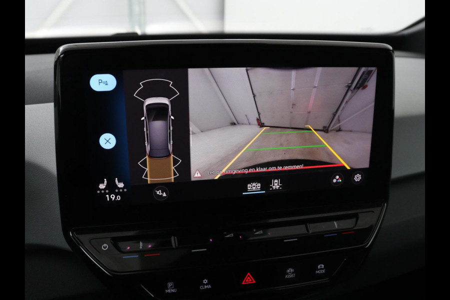 Volkswagen ID.3 Business 58 kWh | Stoel & stuurverwarming | Matrix LED | Carplay | Camera | Adaptive cruise | Keyless | Navigatie | Parkeerhulp | Bluetooth