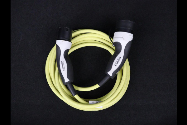 Volkswagen ID.3 Business 58 kWh | Stoel & stuurverwarming | Matrix LED | Carplay | Camera | Adaptive cruise | Keyless | Navigatie | Parkeerhulp | Bluetooth