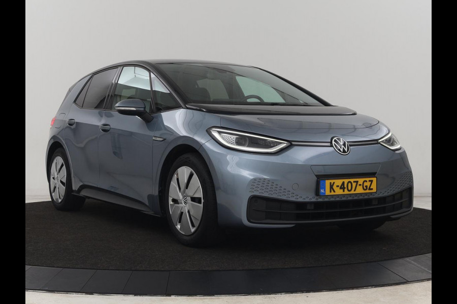 Volkswagen ID.3 Business 58 kWh | Stoel & stuurverwarming | Matrix LED | Carplay | Camera | Adaptive cruise | Keyless | Navigatie | Parkeerhulp | Bluetooth