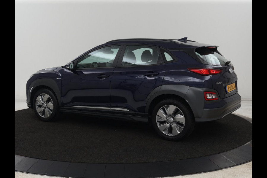 Hyundai Kona EV Comfort 64 kWh | SOH 100% | 3 Fase | Adaptive cruise | Krell Audio | Warmtepomp | Keyless | Camera | Carplay | Navigatie
