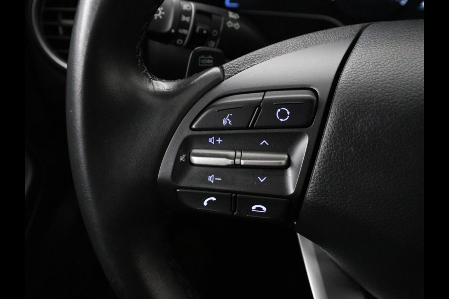 Hyundai Kona EV Comfort 64 kWh | SOH 100% | 3 Fase | Adaptive cruise | Krell Audio | Warmtepomp | Keyless | Camera | Carplay | Navigatie