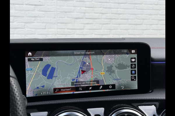 Mercedes-Benz CLA-Klasse Shooting Brake 250 e AMG Line | Pano | Trekhaak | Ambient Light | Camera | LED | 19 inch