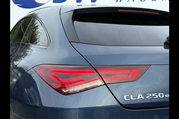 Mercedes-Benz CLA-Klasse Shooting Brake 250 e AMG Line | Pano | Trekhaak | Ambient Light | Camera | LED | 19 inch