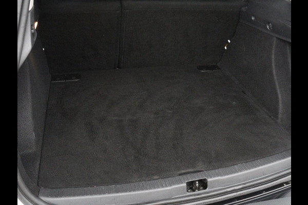 Renault Clio 0.9 TCe Limited | Navigatie | Airco | Cruise control | Keyless | Parkeerhulp | Bluetooth | DAB+ | Lichtmetalen velgen