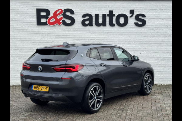 BMW X2 SDrive18i High Executive LED 19" M-sport velgen Panorama Sfeer verlichting Leder Cruise Clima