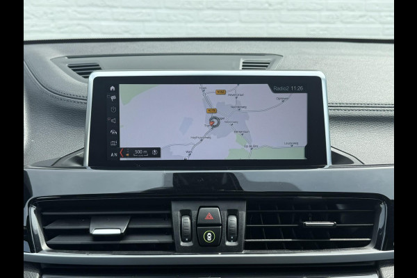 BMW X2 SDrive18i High Executive LED 19" M-sport velgen Panorama Sfeer verlichting Leder Cruise Clima