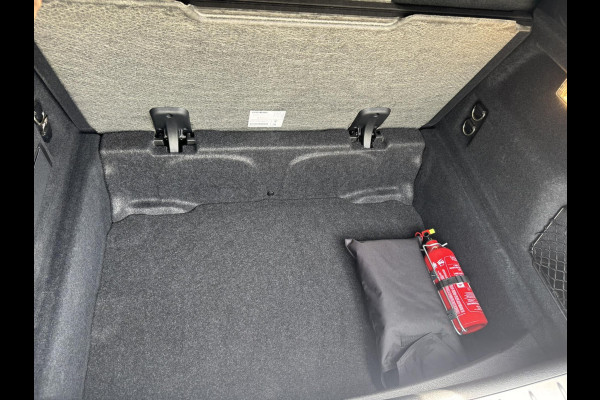 BMW X2 SDrive18i High Executive LED 19" M-sport velgen Panorama Sfeer verlichting Leder Cruise Clima