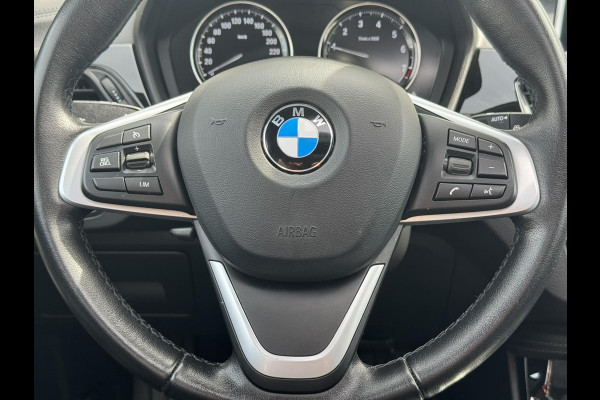 BMW X2 SDrive18i High Executive LED 19" M-sport velgen Panorama Sfeer verlichting Leder Cruise Clima