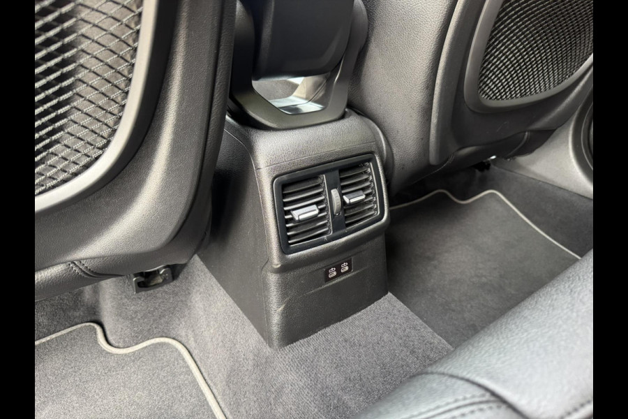 BMW X2 SDrive18i High Executive LED 19" M-sport velgen Panorama Sfeer verlichting Leder Cruise Clima