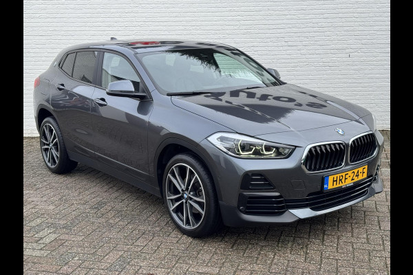 BMW X2 SDrive18i High Executive LED 19" M-sport velgen Panorama Sfeer verlichting Leder Cruise Clima