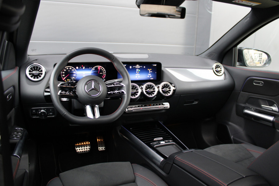 Mercedes-Benz GLA 250 e Business Solution AMG | AMG | FACELIFT | PANO | CARBON | KEYLESS | DODEHOEK |