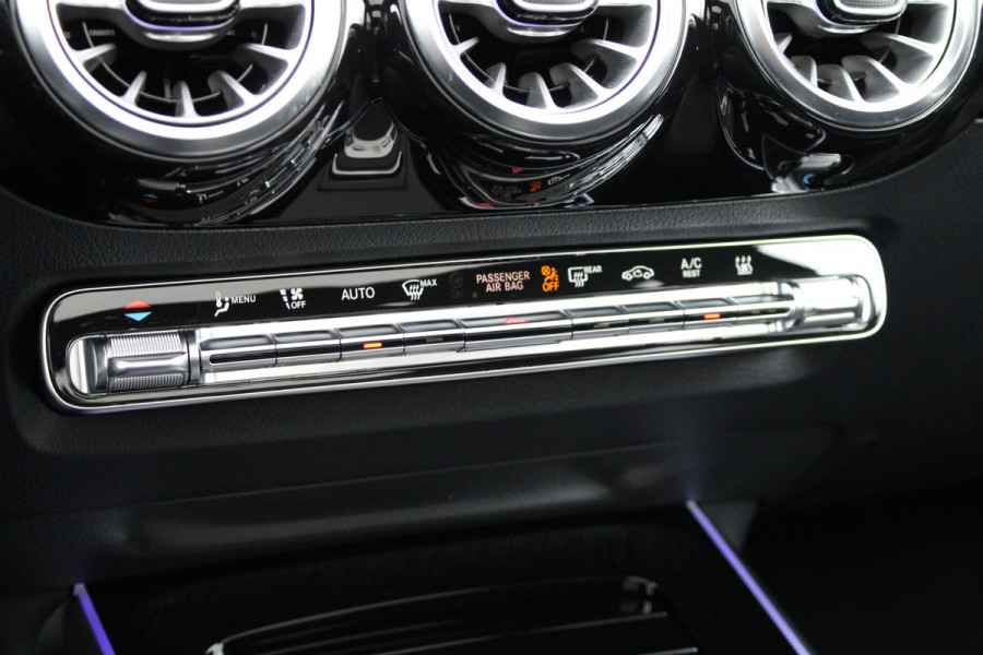 Mercedes-Benz GLA 250 e Business Solution AMG | AMG | FACELIFT | PANO | CARBON | KEYLESS | DODEHOEK |