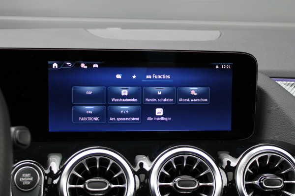 Mercedes-Benz GLA 250 e Business Solution AMG | AMG | FACELIFT | PANO | CARBON | KEYLESS | DODEHOEK |