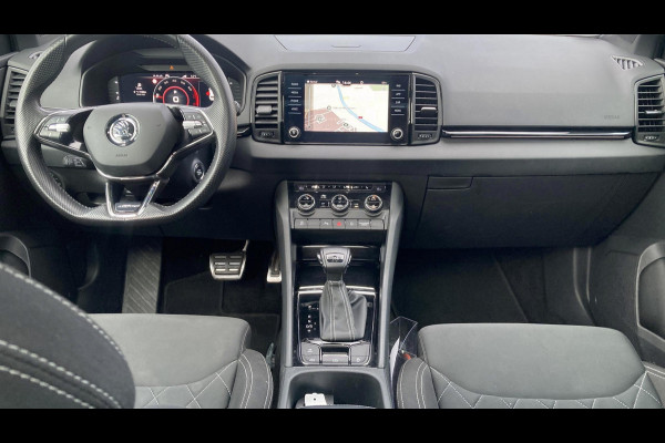 Škoda Karoq 1.5 TSI ACT 150pk DSG Sportline Business Panorama Trekhaak Camera Stoelverwarming Carplay