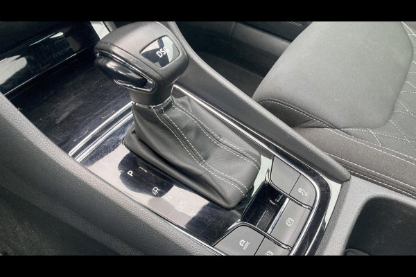 Škoda Karoq 1.5 TSI ACT 150pk DSG Sportline Business Panorama Trekhaak Camera Stoelverwarming Carplay