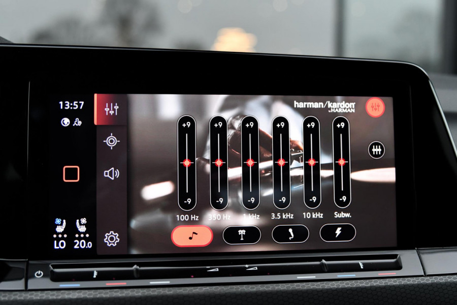 Volkswagen Golf 2.0 GTD. Leder, Koeling, Memory, HUD, Keyless, Camera, H/K, ACC, Stuurvw, IQ Light, Trekh, Sfeer, CarPlay!