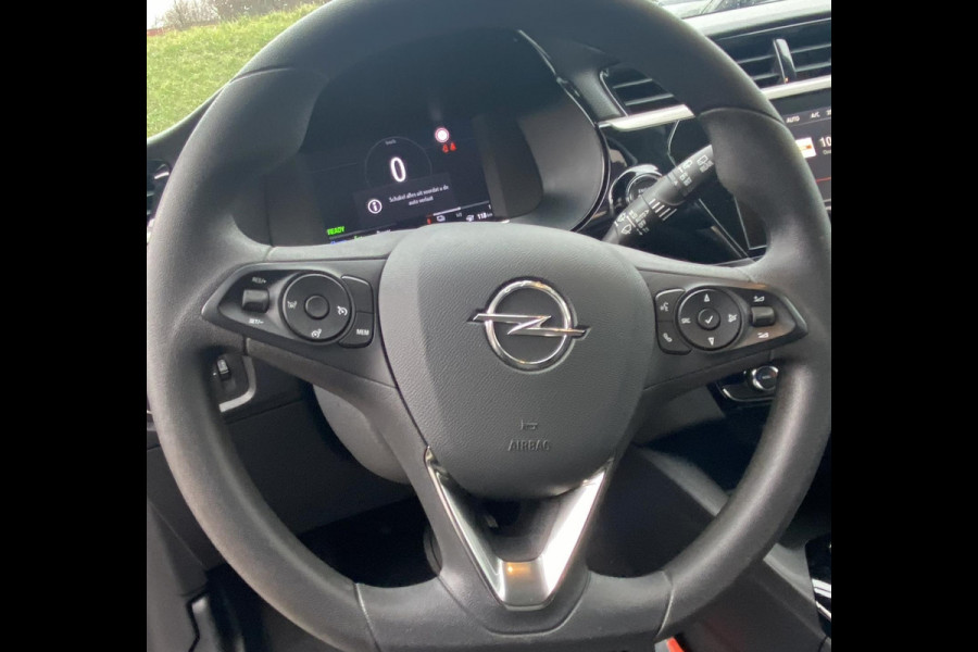Opel CORSA-E Level 2 50 kWh, PDC, PrivacyGlass, Clima, CC, Batt. 100%, NAP