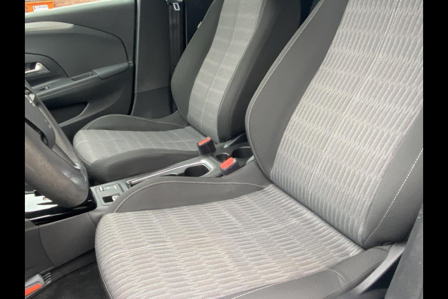 Opel CORSA-E Level 2 50 kWh, PDC, PrivacyGlass, Clima, CC, Batt. 100%, NAP