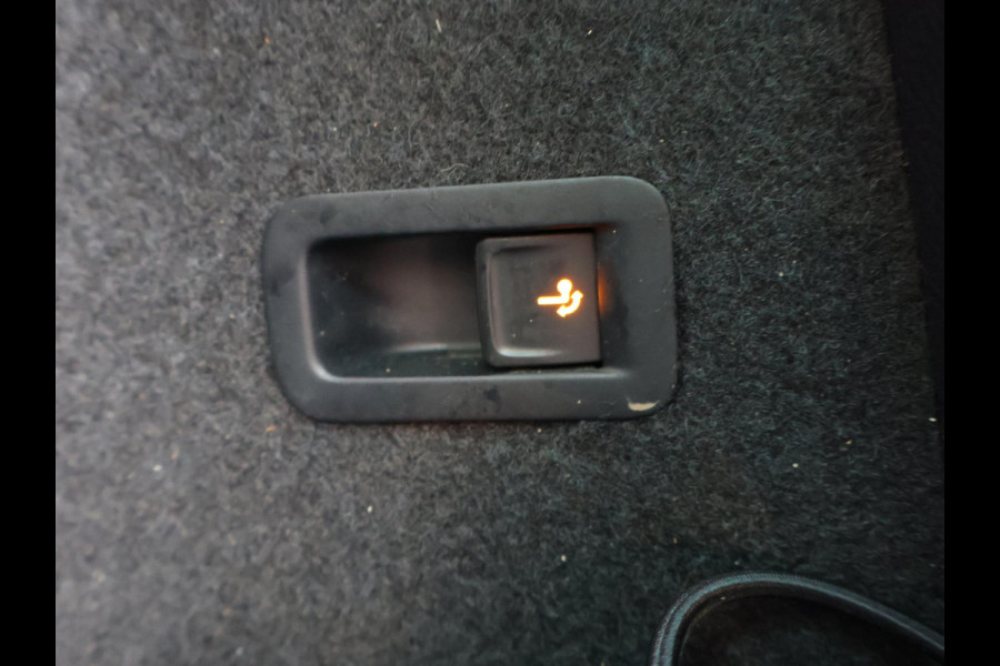 Škoda Karoq 1.5 TSI ACT 150 PK AUT. + WEGKL. TREKHAAK | CANTON | ADAPTIVE CRUISE | STOELVERW. | CAMERA