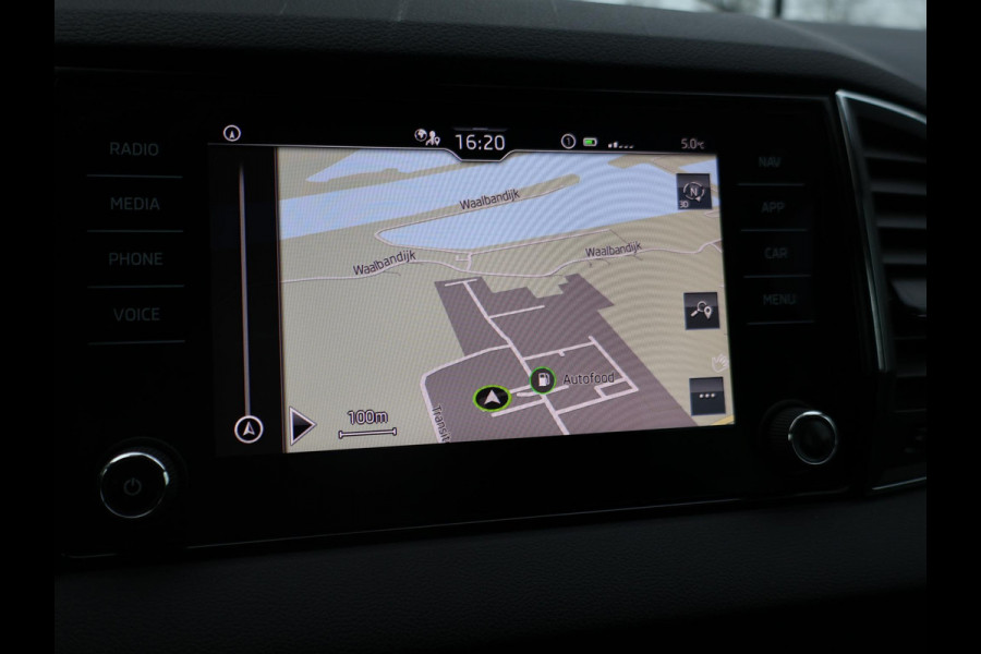 Škoda Karoq 1.5 TSI ACT 150 PK AUT. + WEGKL. TREKHAAK | CANTON | ADAPTIVE CRUISE | STOELVERW. | CAMERA