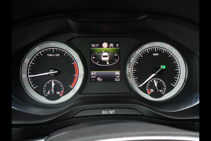 Škoda Karoq 1.5 TSI ACT 150 PK AUT. + WEGKL. TREKHAAK | CANTON | ADAPTIVE CRUISE | STOELVERW. | CAMERA