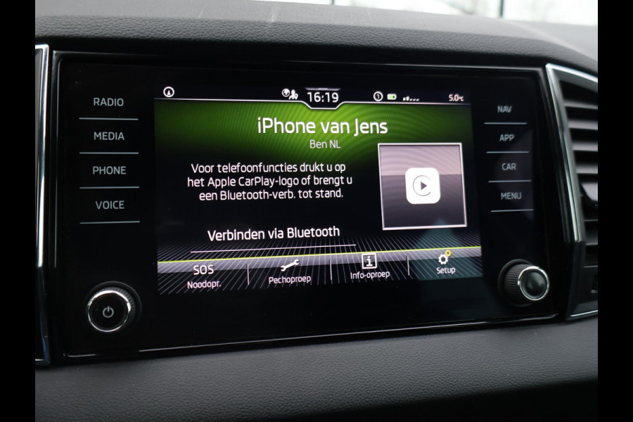 Škoda Karoq 1.5 TSI ACT 150 PK AUT. + WEGKL. TREKHAAK | CANTON | ADAPTIVE CRUISE | STOELVERW. | CAMERA