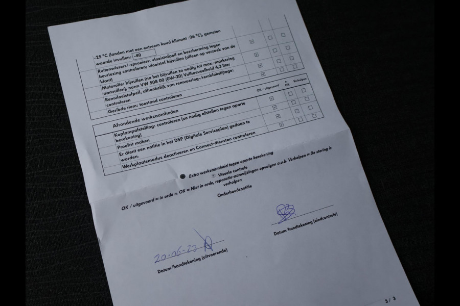 Škoda Karoq 1.5 TSI ACT 150 PK AUT. + WEGKL. TREKHAAK | CANTON | ADAPTIVE CRUISE | STOELVERW. | CAMERA