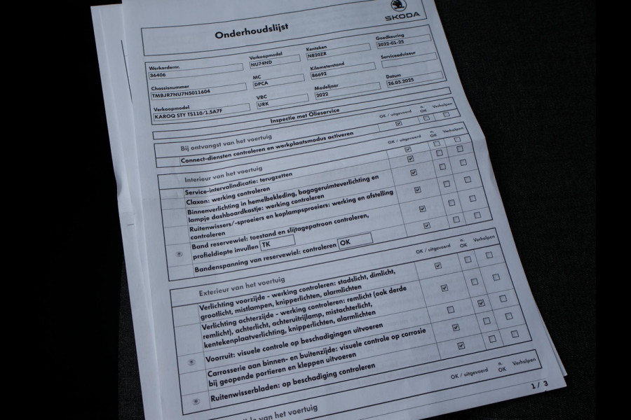 Škoda Karoq 1.5 TSI ACT 150 PK AUT. + WEGKL. TREKHAAK | CANTON | ADAPTIVE CRUISE | STOELVERW. | CAMERA