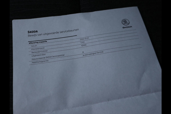 Škoda Karoq 1.5 TSI ACT 150 PK AUT. + WEGKL. TREKHAAK | CANTON | ADAPTIVE CRUISE | STOELVERW. | CAMERA