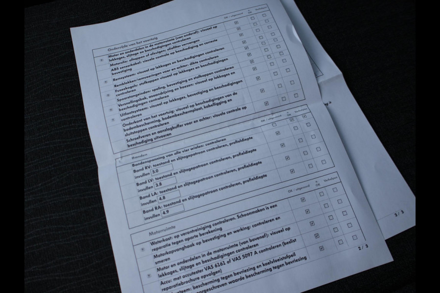 Škoda Karoq 1.5 TSI ACT 150 PK AUT. + WEGKL. TREKHAAK | CANTON | ADAPTIVE CRUISE | STOELVERW. | CAMERA