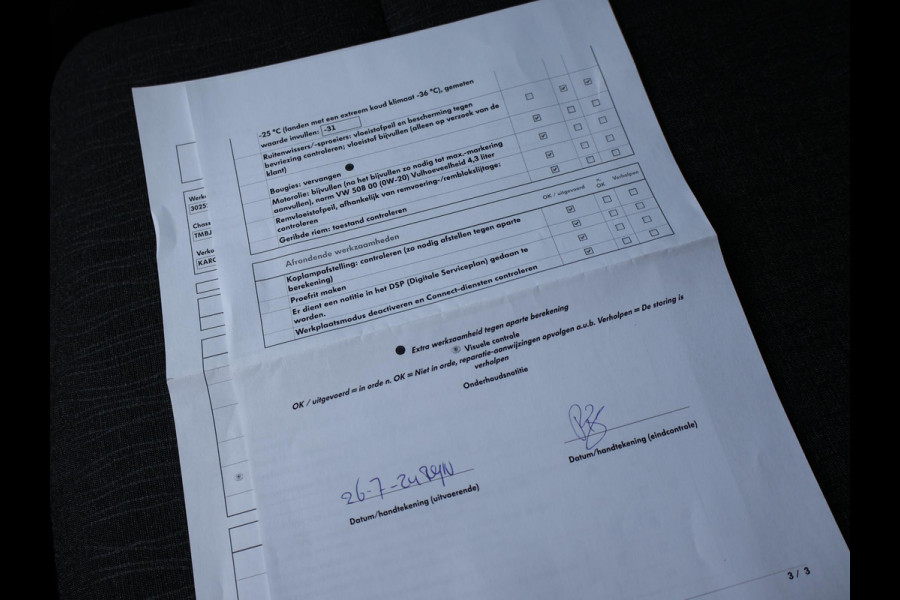 Škoda Karoq 1.5 TSI ACT 150 PK AUT. + WEGKL. TREKHAAK | CANTON | ADAPTIVE CRUISE | STOELVERW. | CAMERA