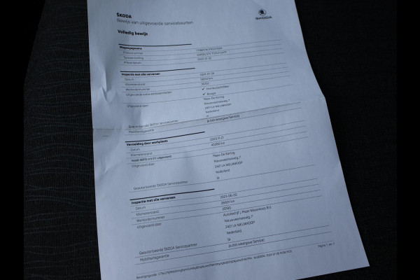 Škoda Karoq 1.5 TSI ACT 150 PK AUT. + WEGKL. TREKHAAK | CANTON | ADAPTIVE CRUISE | STOELVERW. | CAMERA