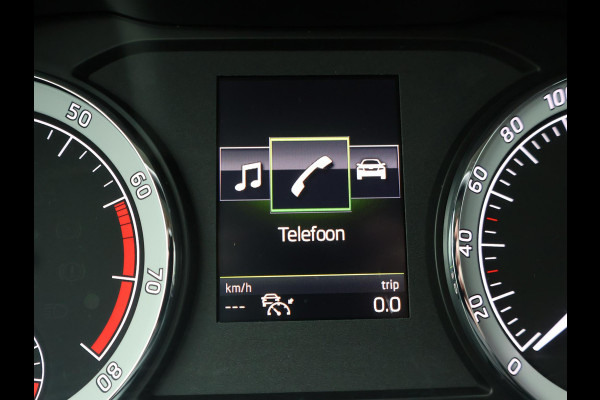 Škoda Karoq 1.5 TSI ACT 150 PK AUT. + WEGKL. TREKHAAK | CANTON | ADAPTIVE CRUISE | STOELVERW. | CAMERA